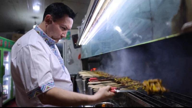 天山来客扎根龙岩 烤肉香里的逐梦与融合
